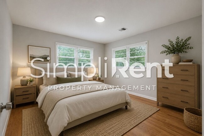 Photo - 1727 McKenzie Dr