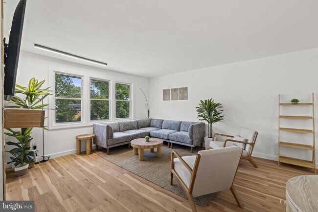 Photo - 901 Russo Dr