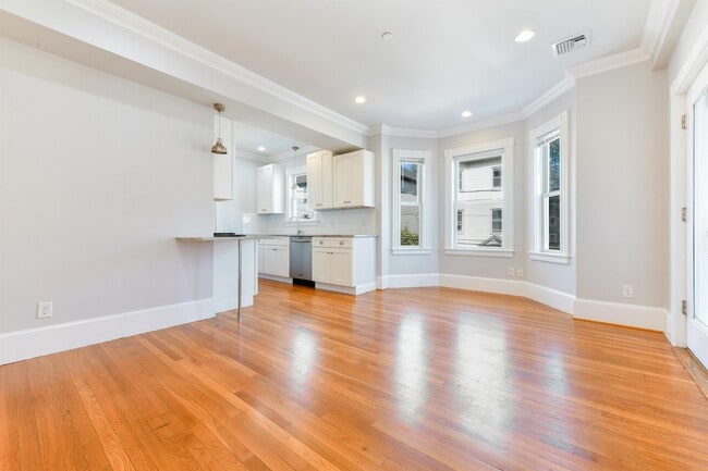 Photo - 14 Armstrong St