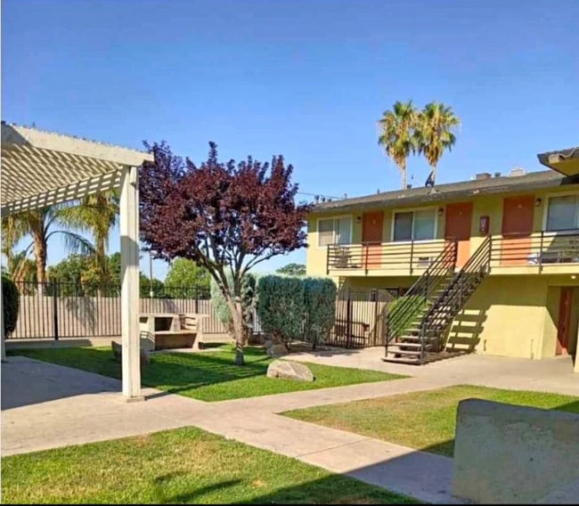 Photo - 1511 Orange Dr Unit 11