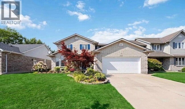 Photo - 2923 Stoney Creek Dr