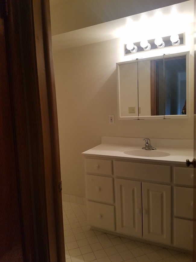 French Quarters Apartments West Allis, WI