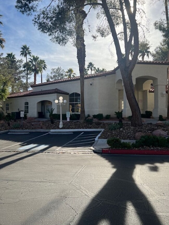 Photo - Ground-Level Condo with Dual Primary Suites! Unit 1311