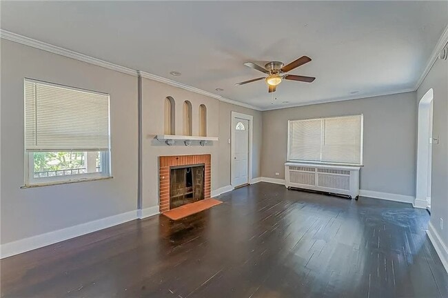 Photo - 930 Davis Ave