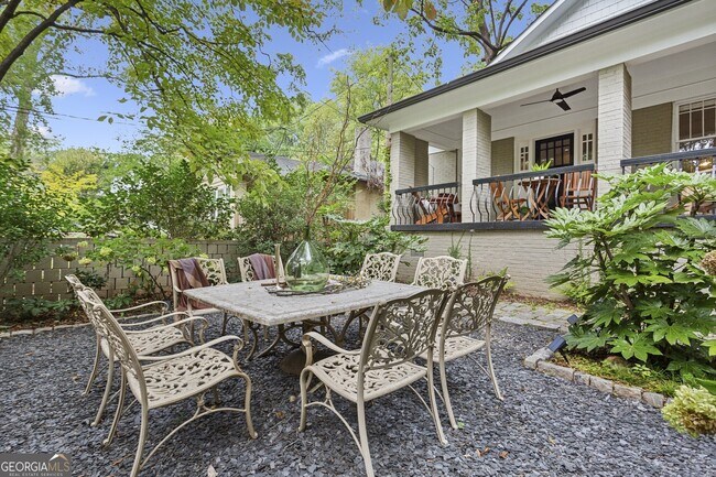 Photo - 420 7th St NE