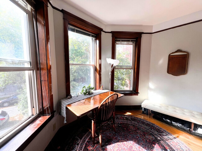 Photo - 2340 W Thomas St Unit 2F