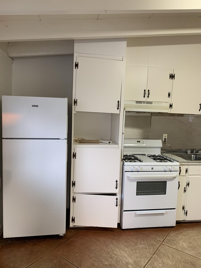 Photo - 2115 E 18th St