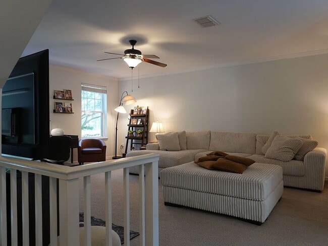 Photo - 1004 Waterside Dr