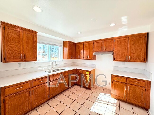 Photo - 207 N Mathews St