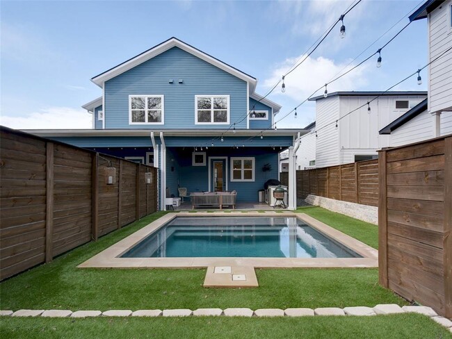 Photo - 1411 Cometa St