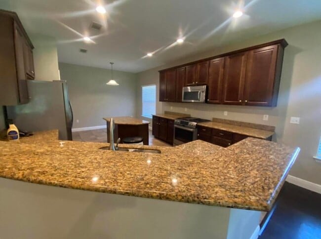 Photo - 40 Woodwind Way