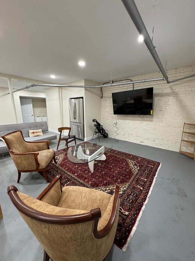 Photo - 30 Wadsworth St