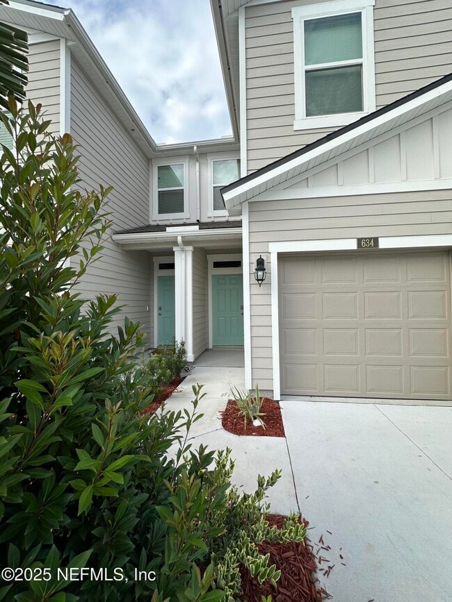 Photo - 634 Celtic dr