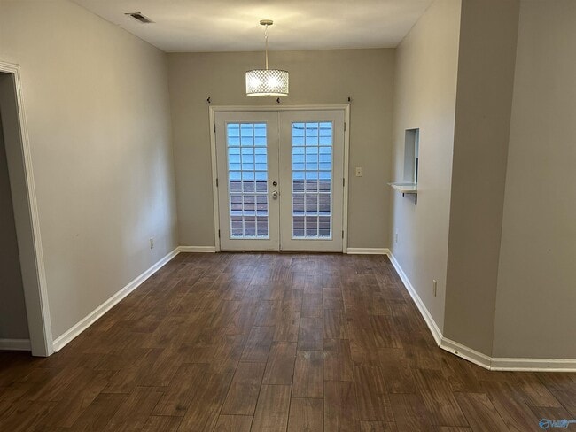 105 Browns Ridge Ln