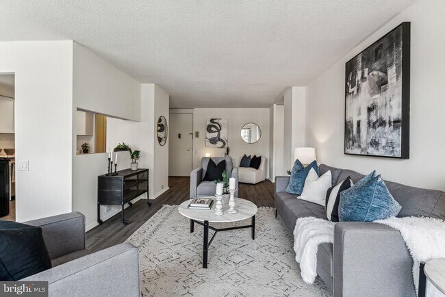 Photo - 1326 Spruce St Unit 1503