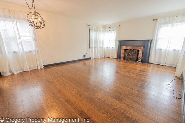Photo - Beautiful Central Alameda Home with Bonus Room & EV Charging