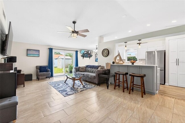 Photo - 210 Lake Charles Ct