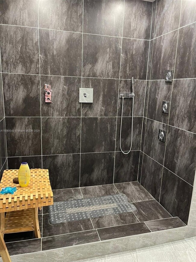 20375 NE 22nd Pl House House Rental in Miami, FL