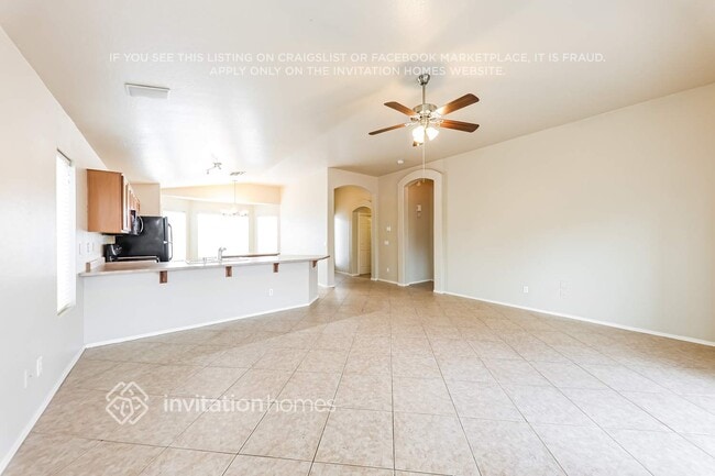 Photo - 4020 E La Salle St