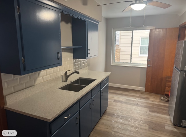 Building Photo - 3340 W 210th St