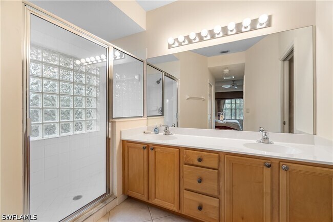 1980 Willow Bend Cir Unidad 7-204