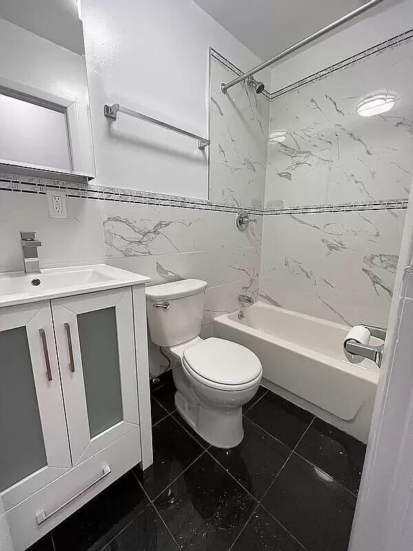 172 Attorney St Unit 5
