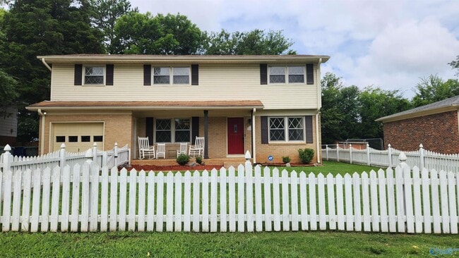 Building Photo - 11402 Hillwood Dr SE Rental