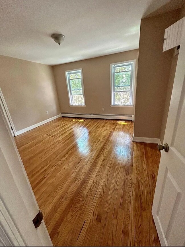 Photo - 146 Main St Unit 2