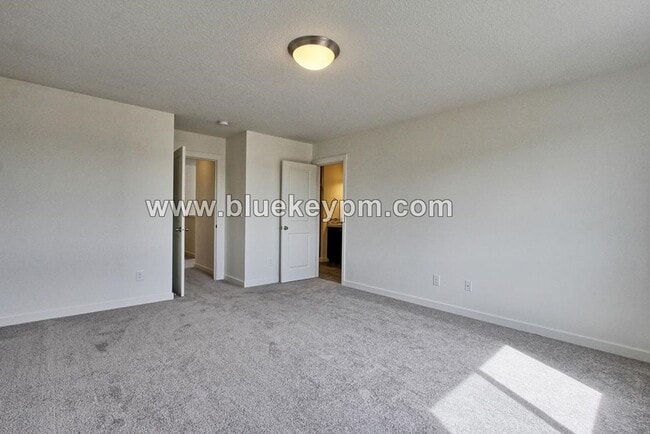 Photo - 3 Bed, 2.5 Bath Home in Ridgefield's  McCormick Creek Subdivision