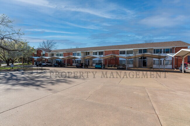 Photo - 1201 W River Blvd