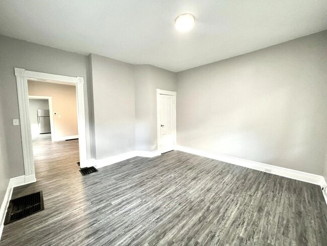 Photo - 1607 Banklick St