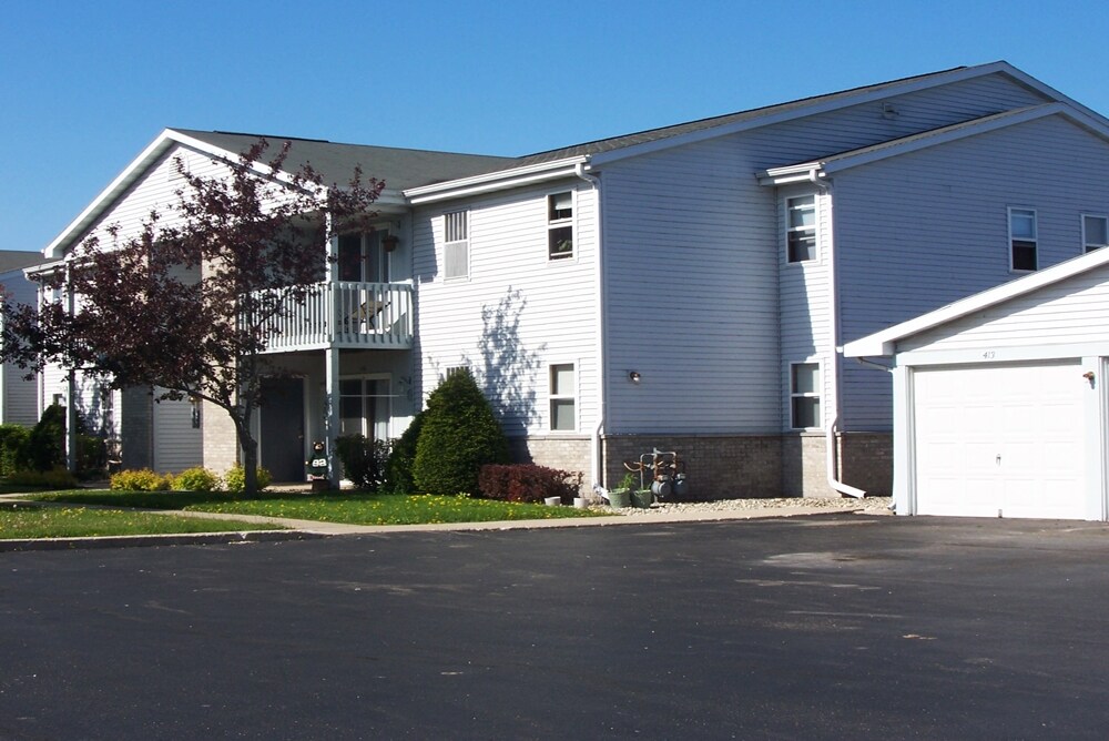 fairfield heights apartments for rent in elkhorn wi forrent com