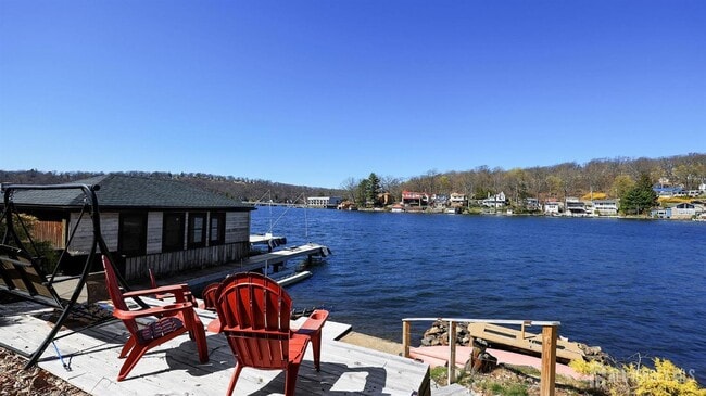 Photo - 373 Lakeside Blvd