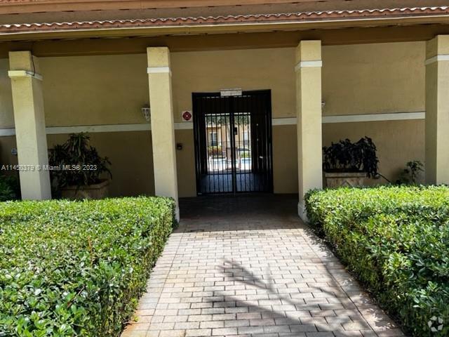Building Photo - 615 NW 25th Ave Rental