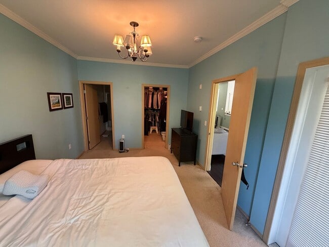 Photo - Private updated Large 2bed 2bath condo for rent! Unit 2128