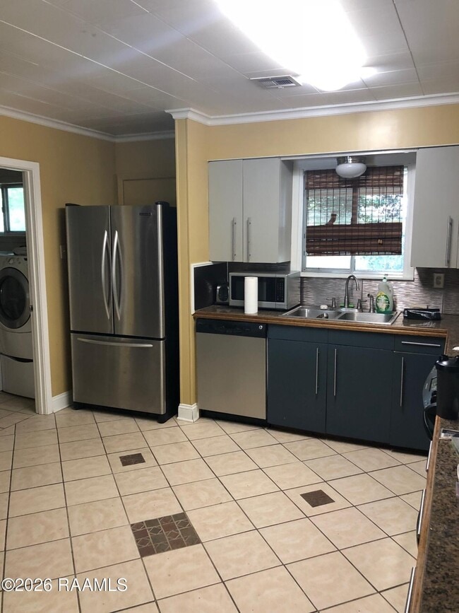 Photo - 108 Billeaud Ln