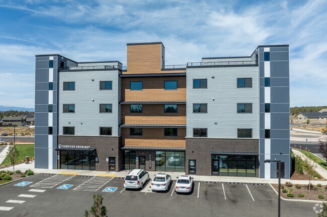 Alternar - Westmount Luxury Apartment Homes