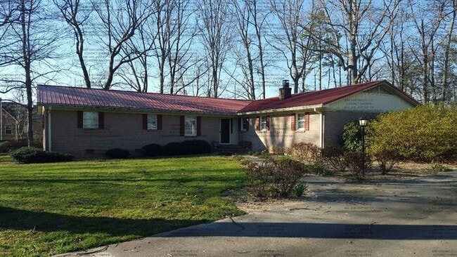 3 bedroom 2 bath Home!! - 3 bedroom 2 bath Home!!