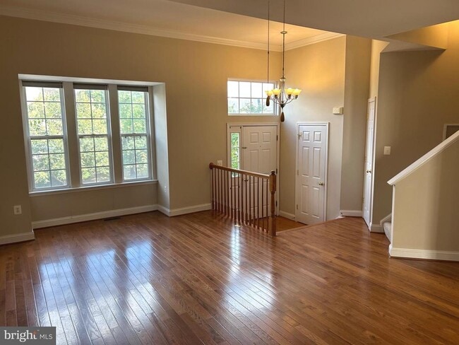 Building Photo - 664 McLeary Square SE Rental