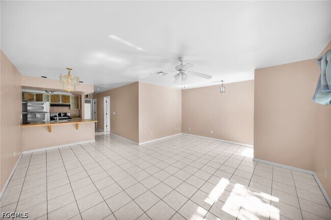 Photo - 517 SE 23rd Pl