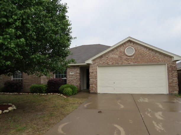 Building Photo - 961 Mesa Vista Dr