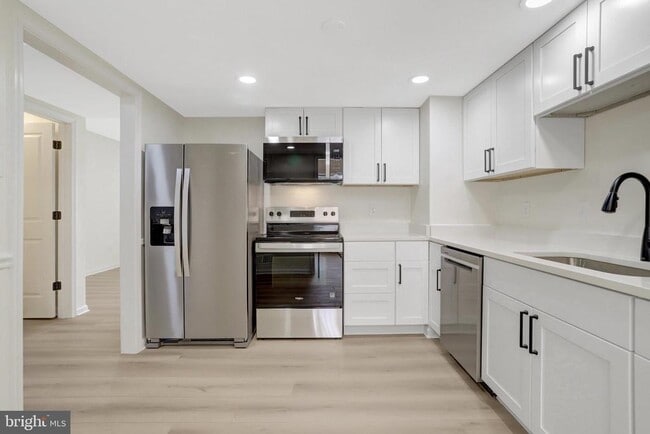 Building Photo - 4112 Century Ct Rental