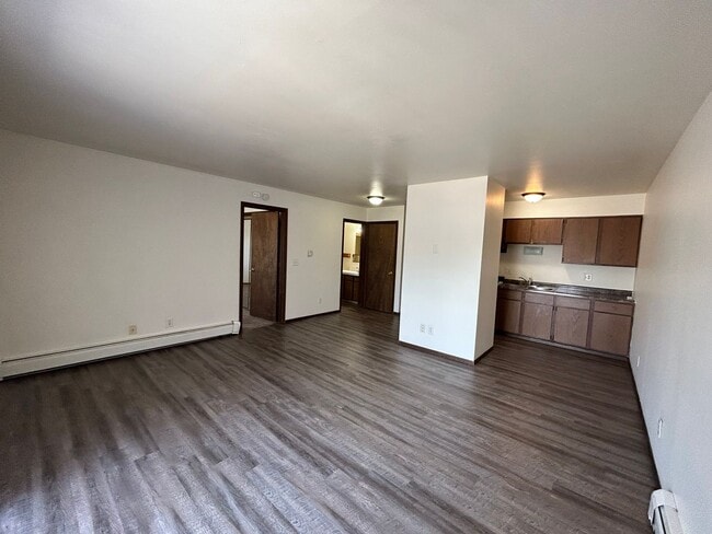Photo - Colony Court Apartments LLC