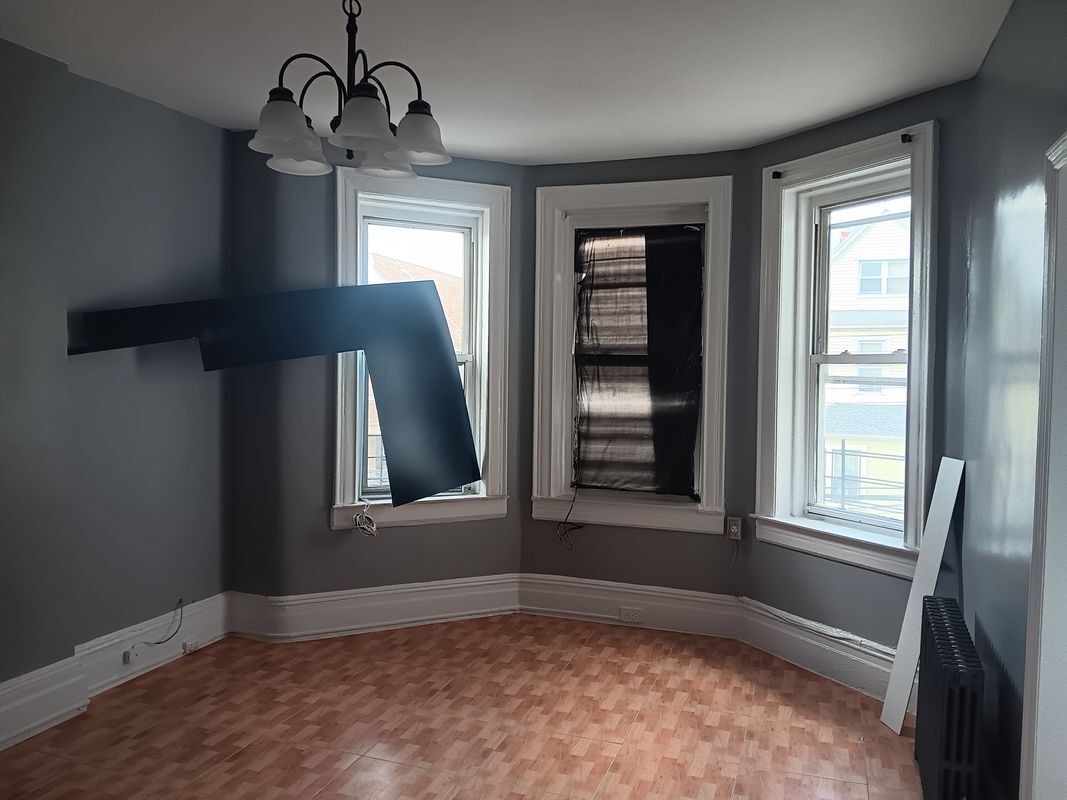 Photo - 32-43-43 107th St