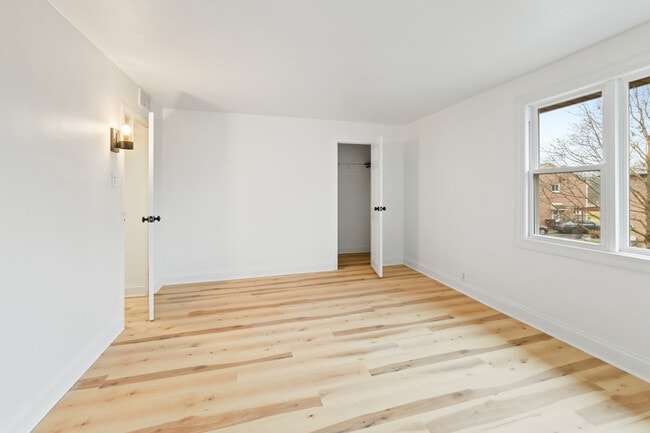 Photo - 28 Dunlap Rd