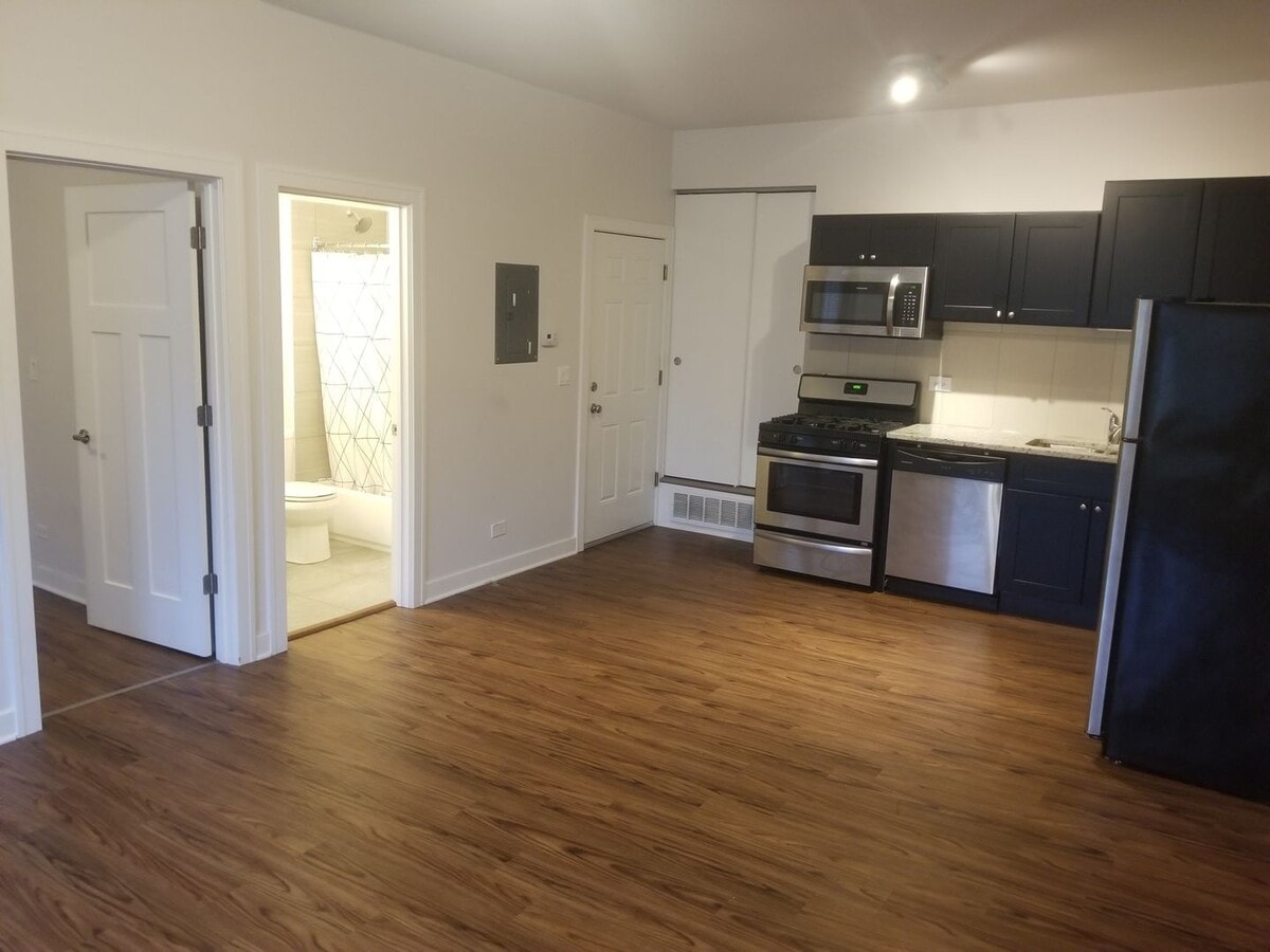 Photo - 3550 W Lawrence Ave Unidad 3550-2S