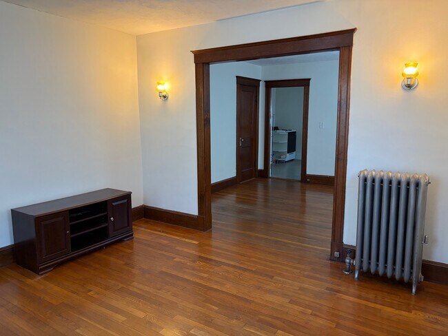 Photo - 16 Eddy St Unit 1