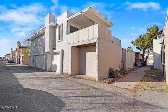10628 Springwood Dr Unit D