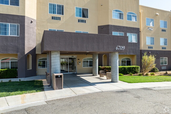 Entrada - Harshfield Terrace