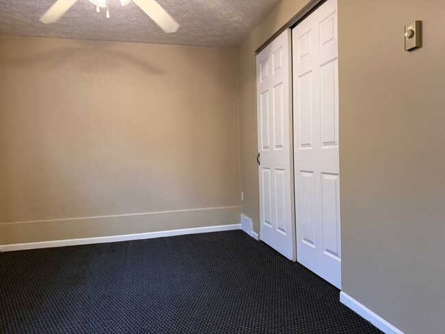 Photo - 802 12th St NW Unidad 802 12th Street NW - 6